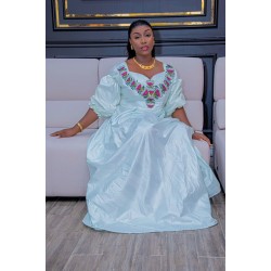 Robe de Cérémonie en Bazin Riche Brodé